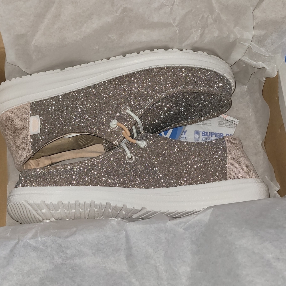 Sparkly Glitter Hey Dudes NWT